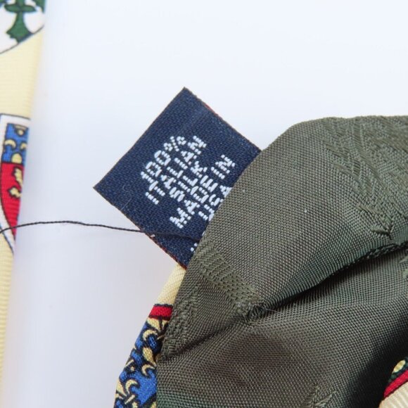 Tommy Hilfiger Yellow Red Blue Logo Crest Print Mens Necktie Tie Italian Silk - Picture 5 of 6